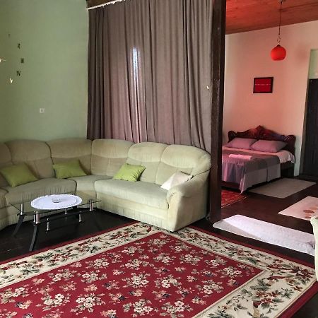 Ferienwohnung Barsa Zestafoni Exterior foto